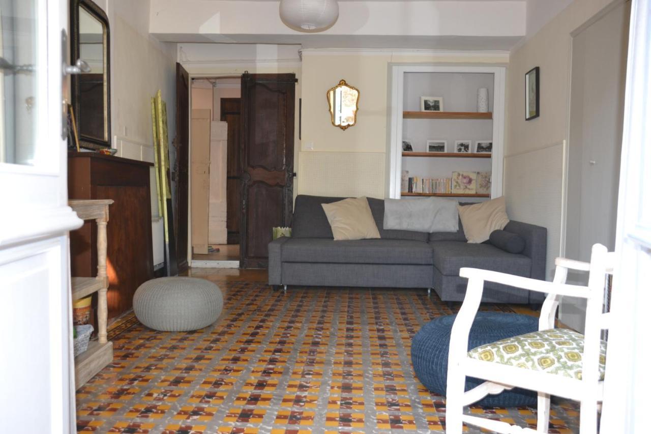 St Jean Du Gard : Spacious Apartment With Use Of Pool Сен-Жан-дю-Гар Екстериор снимка