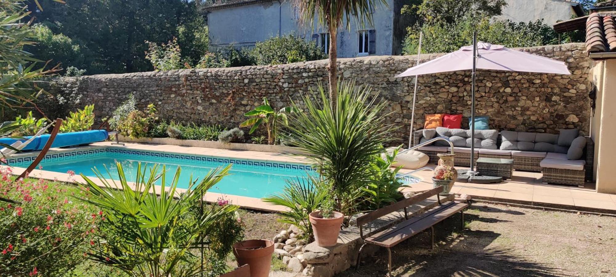 St Jean Du Gard : Spacious Apartment With Use Of Pool Сен-Жан-дю-Гар Екстериор снимка